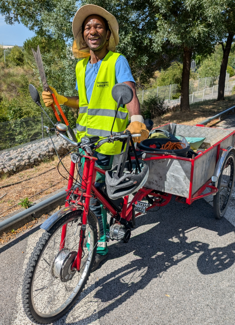 Youri, Jardinier à vélo, à Montpellier
